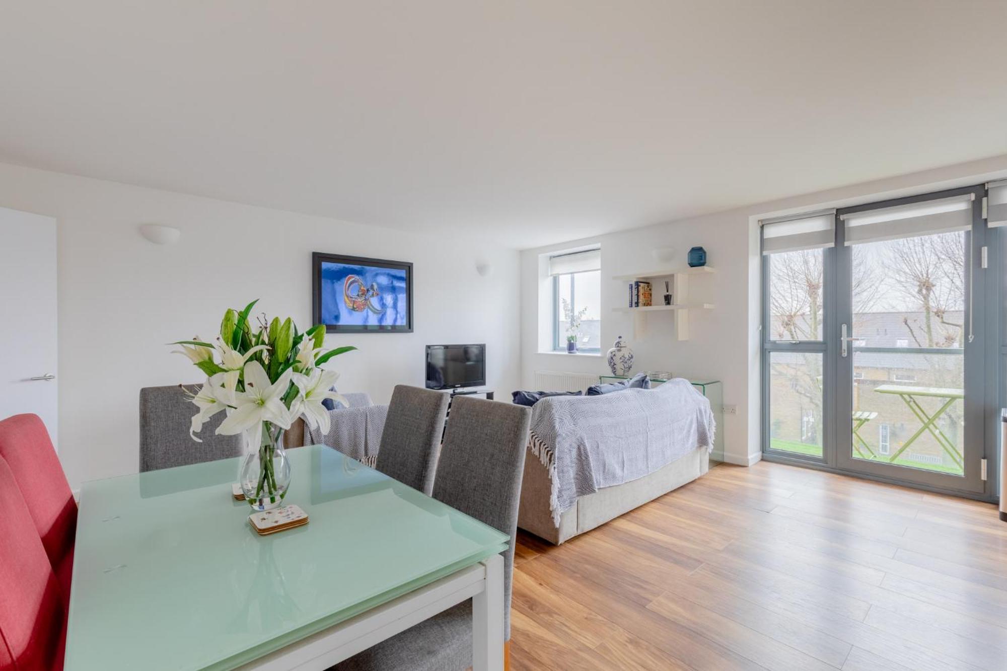 Contemporary 3bd Flat Close To Regents Canal Appartamento Londra