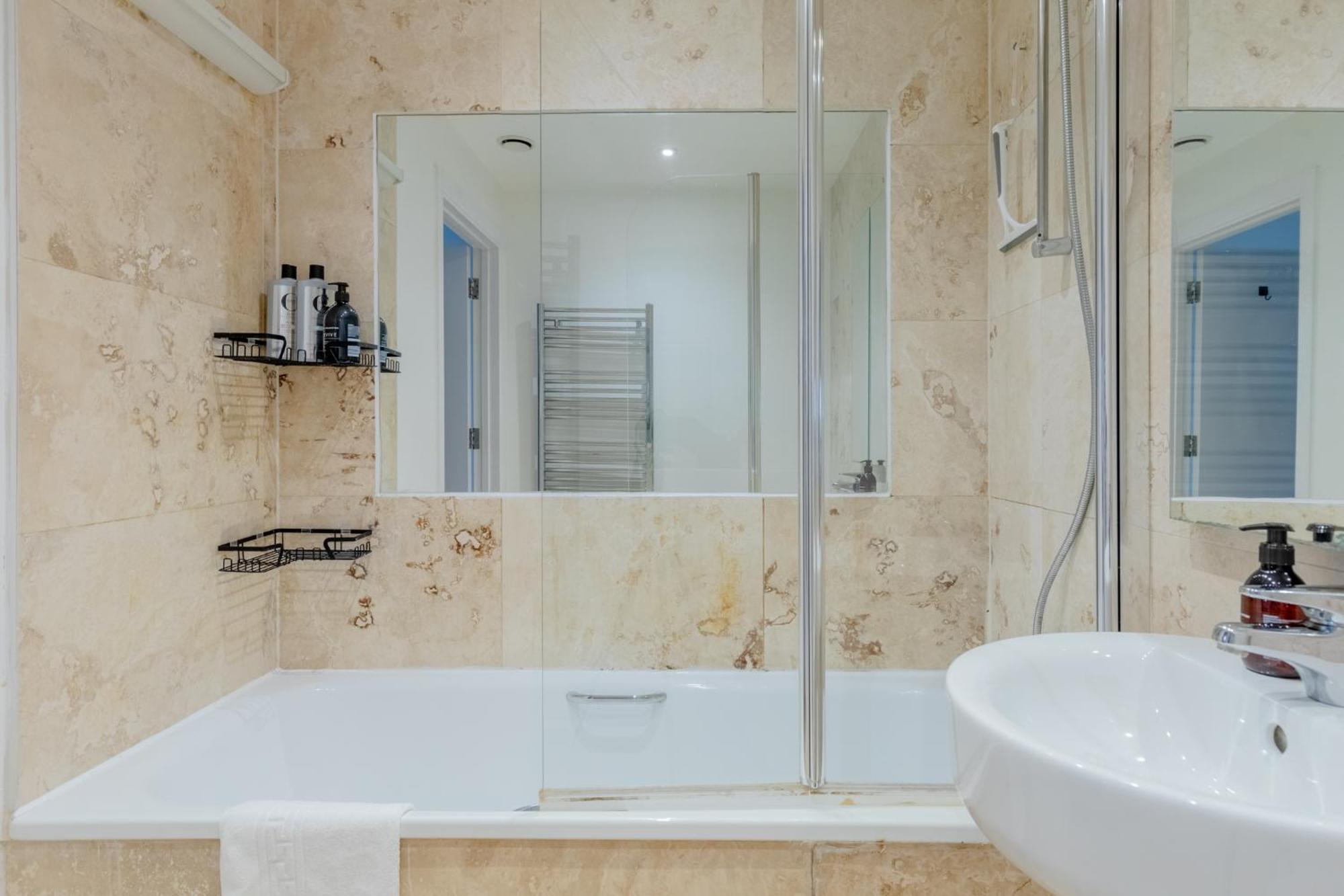 Contemporary 3bd Flat Close To Regents Canal Appartamento *